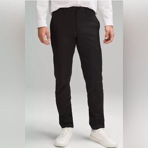 Lululemon Men’s ABC Slim-Fit Trouser 30"L 34”W
Warpstreme - Black